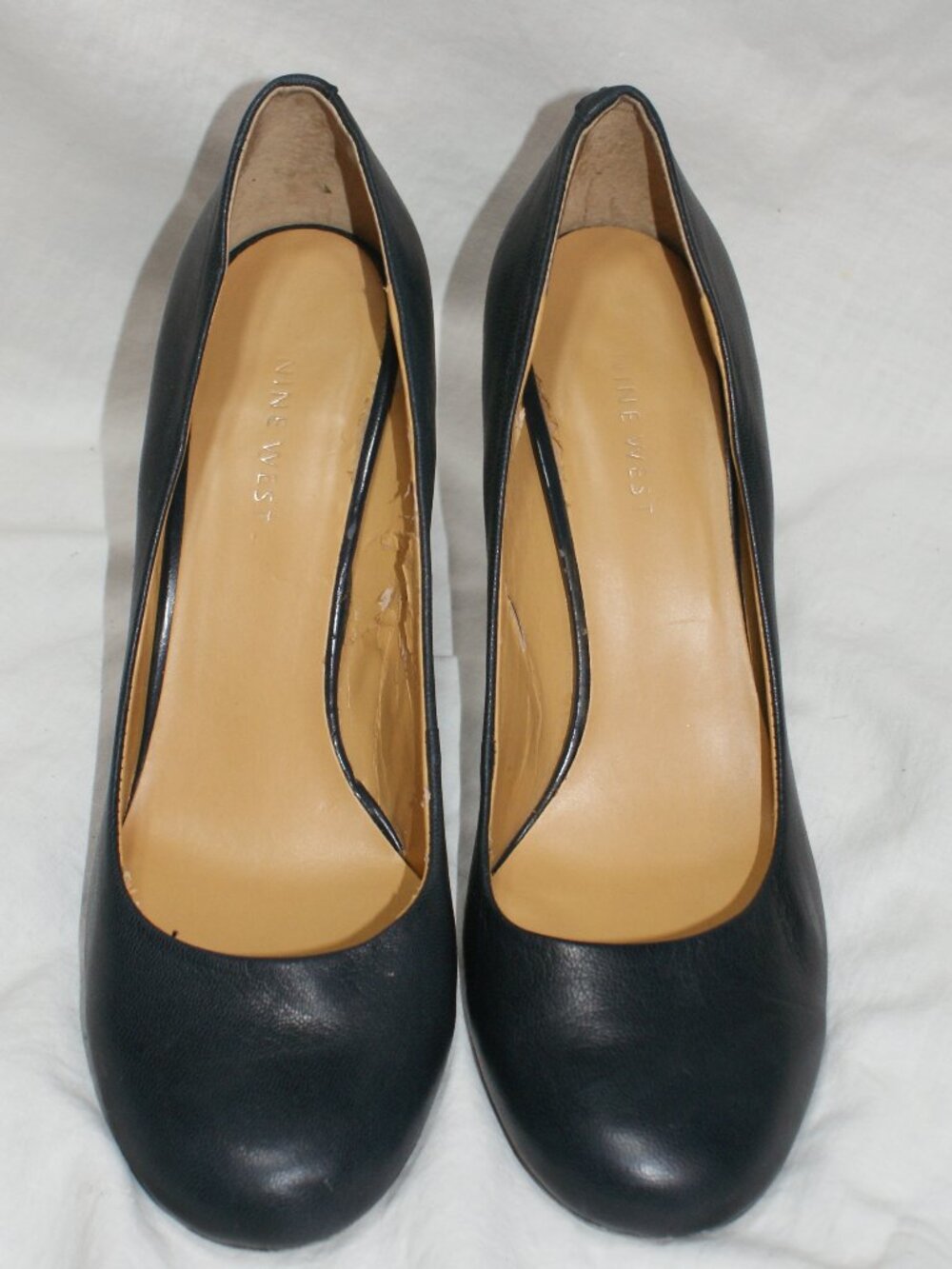 Nine West Leather Navy Pumps - Size 8 - Well Worn